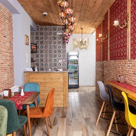 Rose Hotel Vake Тбилиси Екстериор снимка